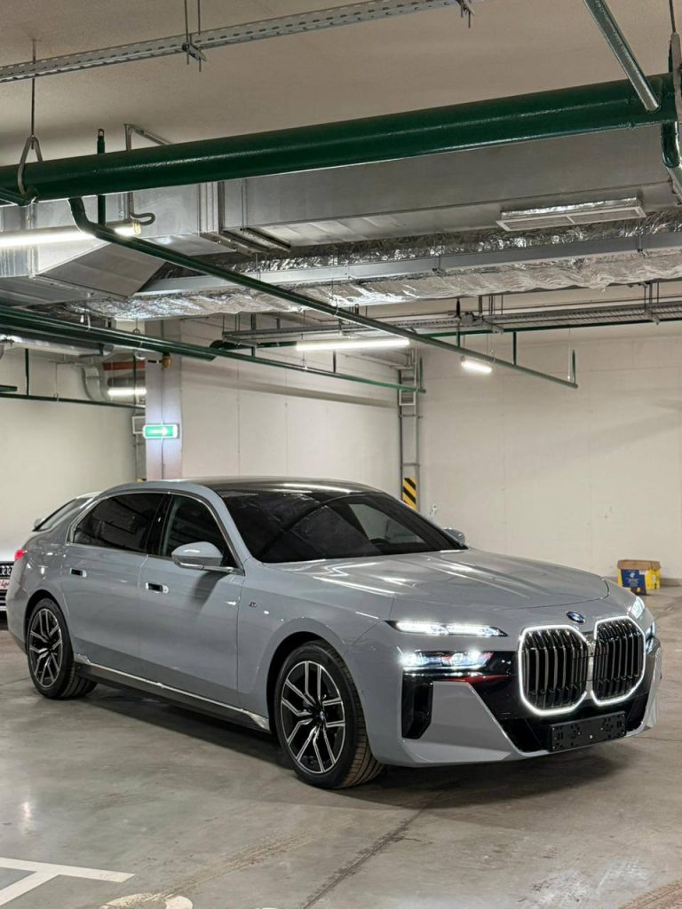 BMW 740D