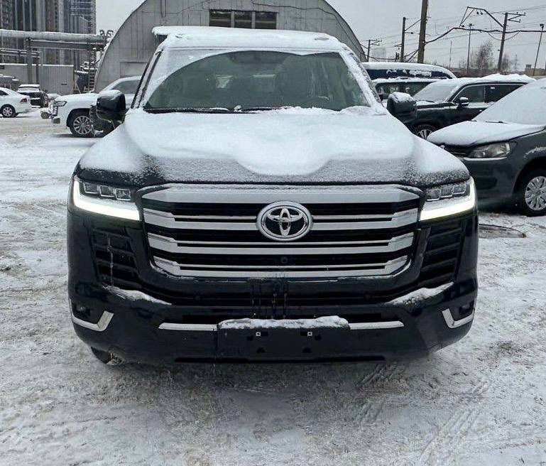 Toyota Land Cruiser 300